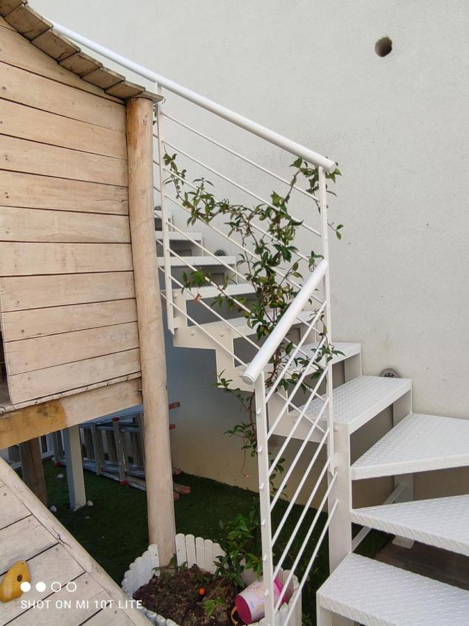 Appartamento Spotorno Con Ampio Terrazzo Attrezzato Anche Con Angolo Cottura 外观 照片