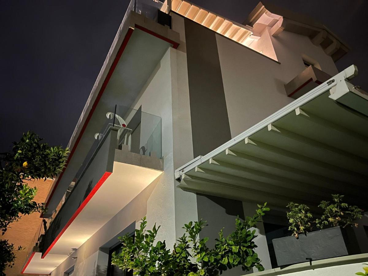 Appartamento Spotorno Con Ampio Terrazzo Attrezzato Anche Con Angolo Cottura 外观 照片