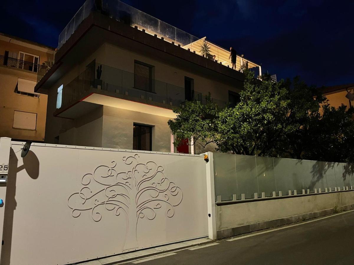 Appartamento Spotorno Con Ampio Terrazzo Attrezzato Anche Con Angolo Cottura 外观 照片