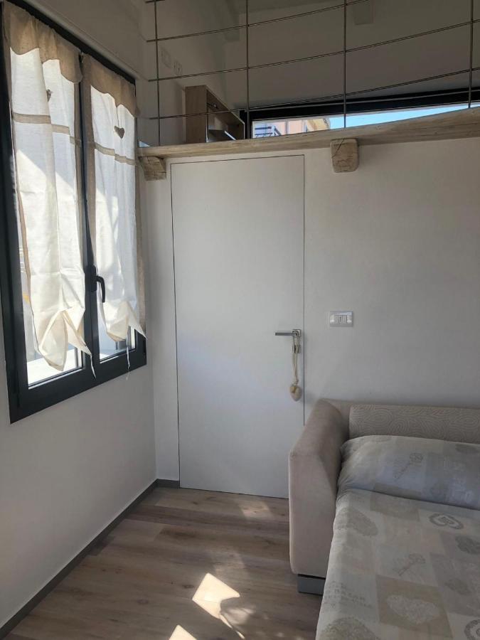 Appartamento Spotorno Con Ampio Terrazzo Attrezzato Anche Con Angolo Cottura 外观 照片