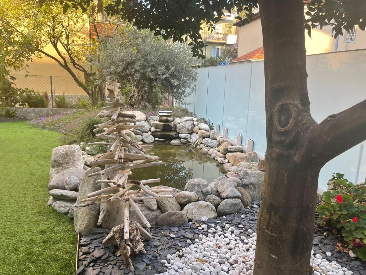 Appartamento Spotorno Con Ampio Terrazzo Attrezzato Anche Con Angolo Cottura 外观 照片