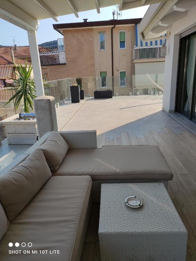 Appartamento Spotorno Con Ampio Terrazzo Attrezzato Anche Con Angolo Cottura 外观 照片