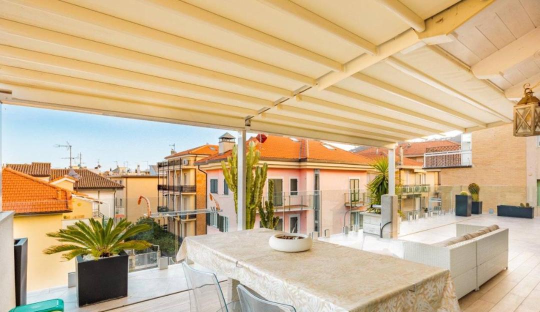 Appartamento Spotorno Con Ampio Terrazzo Attrezzato Anche Con Angolo Cottura 外观 照片