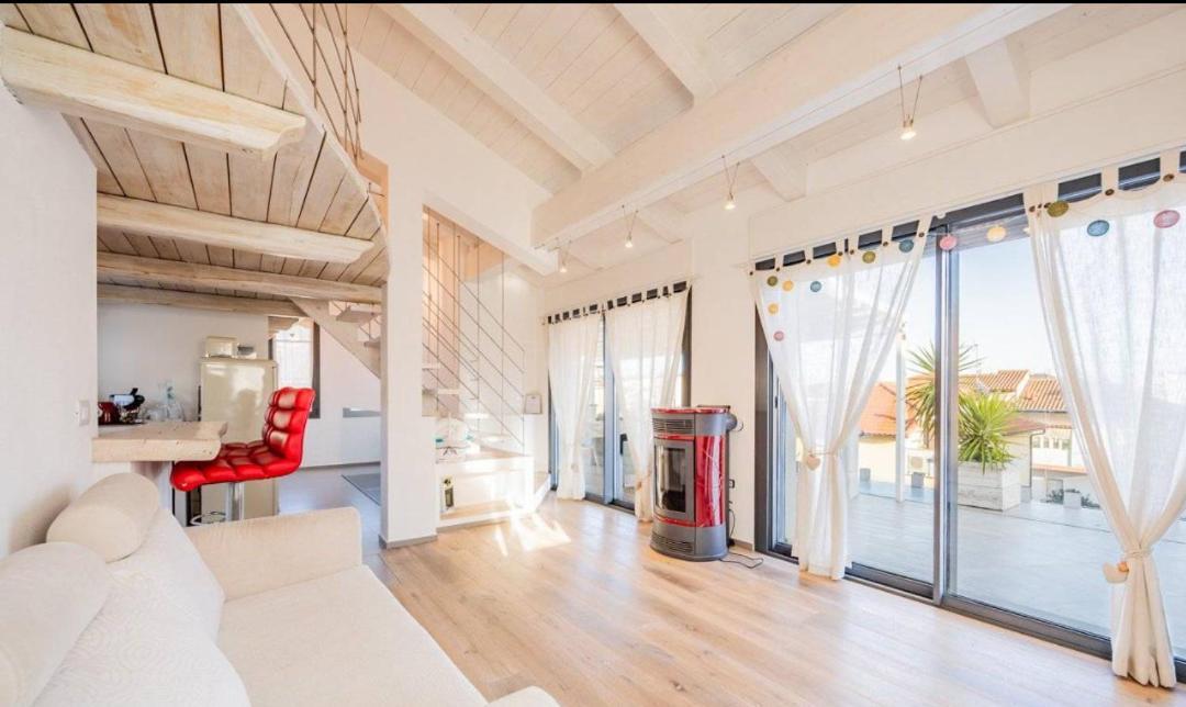 Appartamento Spotorno Con Ampio Terrazzo Attrezzato Anche Con Angolo Cottura 外观 照片