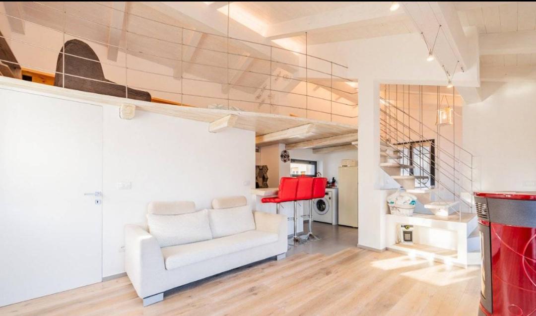 Appartamento Spotorno Con Ampio Terrazzo Attrezzato Anche Con Angolo Cottura 外观 照片